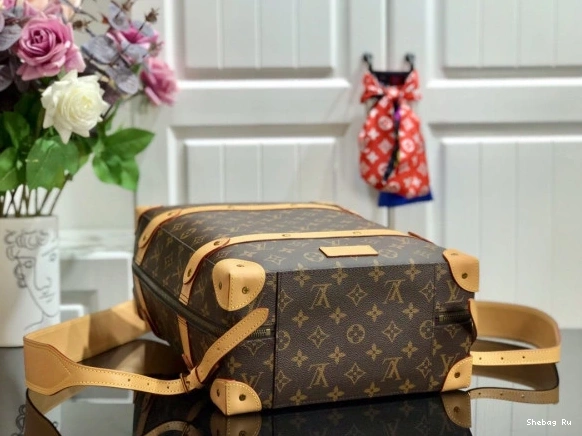 LOUIS PM BACKPACK TRUNK SOFT VUITTON 0822
